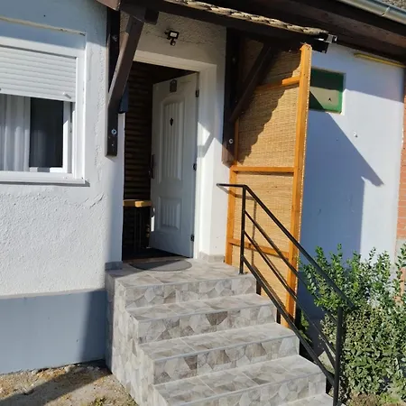 Apartment Dvorska Oaza