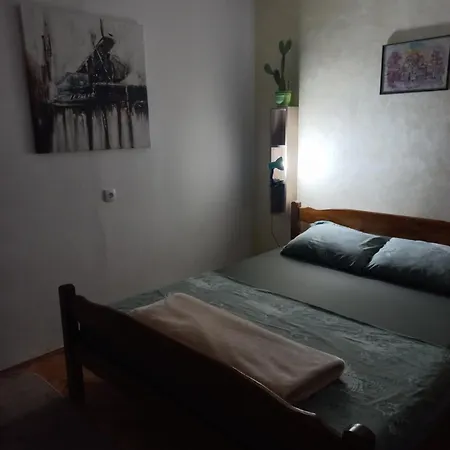 Dvorska Oaza Apartment *