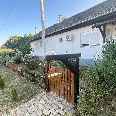 Apartment Dvorska Oaza Sremski Karlovci