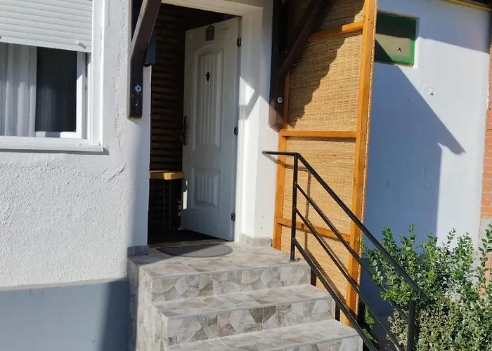 Apartment Dvorska Oaza