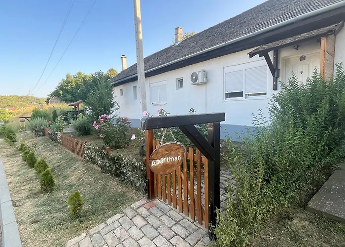 Apartment Dvorska Oaza Sremski Karlovci